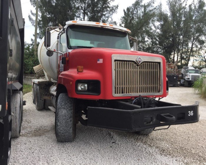 2005 INTERNATIONAL PAYSTAR CONCRETE MIXER TRUCK