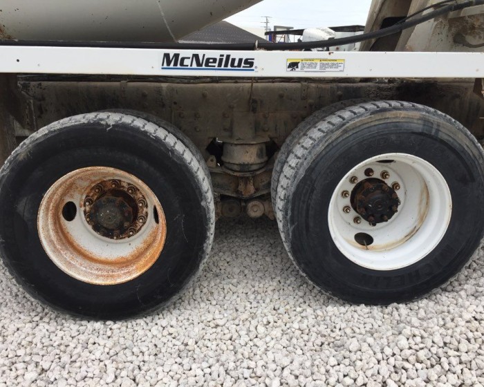 2005 INTERNATIONAL PAYSTAR CONCRETE MIXER TRUCK