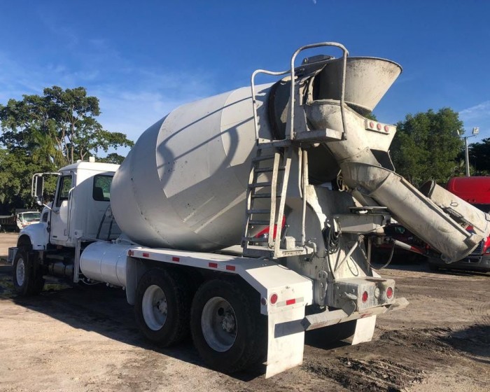 2007 MACK CV713 CONCRETE MIXER TRUCK