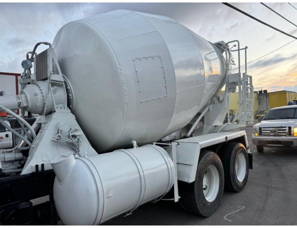 2008 KENWORTH T600 CONCRETE MIXER TRUCK - 2 UNITS AVAILABLE