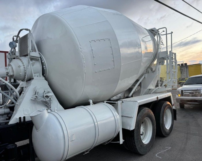 2008 KENWORTH T600 CONCRETE MIXER TRUCK - 2 UNITS AVAILABLE
