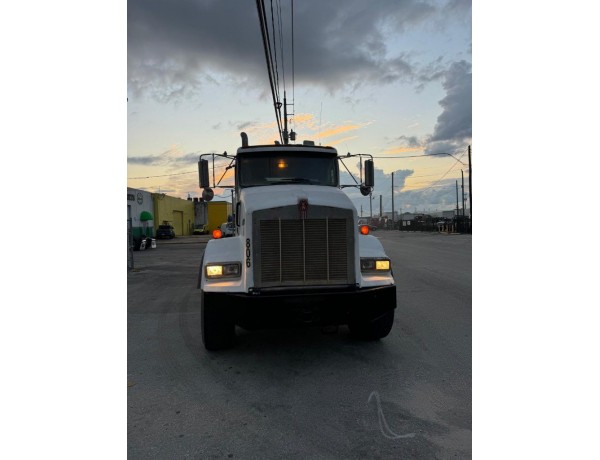 2008 KENWORTH T600 CONCRETE MIXER TRUCK - 2 UNITS AVAILABLE