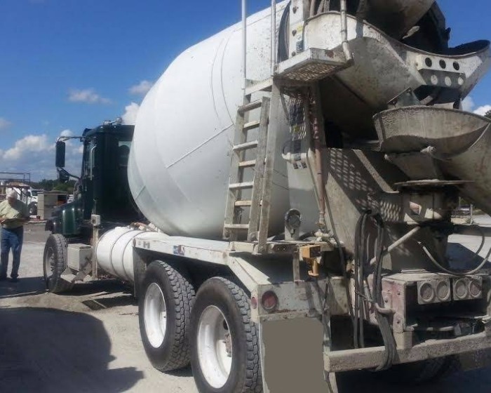 2007 INTERNATIONAL PAYSTAR CONCRETE MIXER TRUCK 