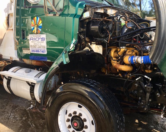 2007 STERLING LT9500 CONCRETE MIXER TRUCK