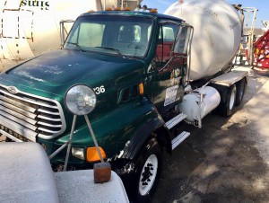 2007 STERLING LT9500 CONCRETE MIXER TRUCK