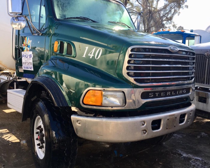 2007 STERLING LT9500 CONCRETE MIXER TRUCK