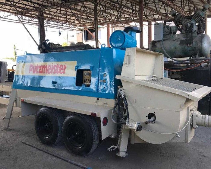 1986 PUTZMEISTER 3000 CONCRETE PUMP
