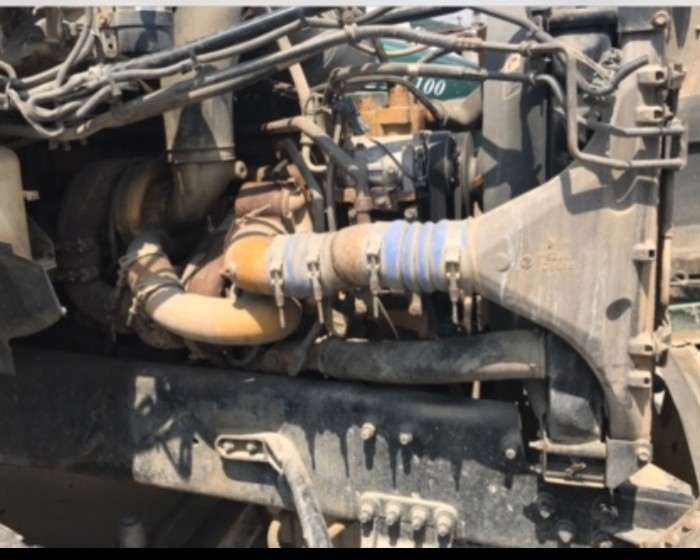 2007 STERLING LT9500 CONCRETE MIXER TRUCK