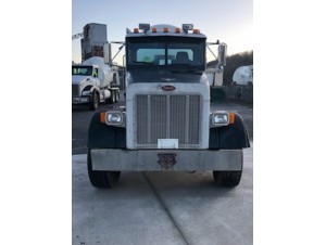 2002 PETERBILT CONCRETE MIXER TRUCK
