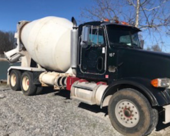 2002 PETERBILT CONCRETE MIXER TRUCK