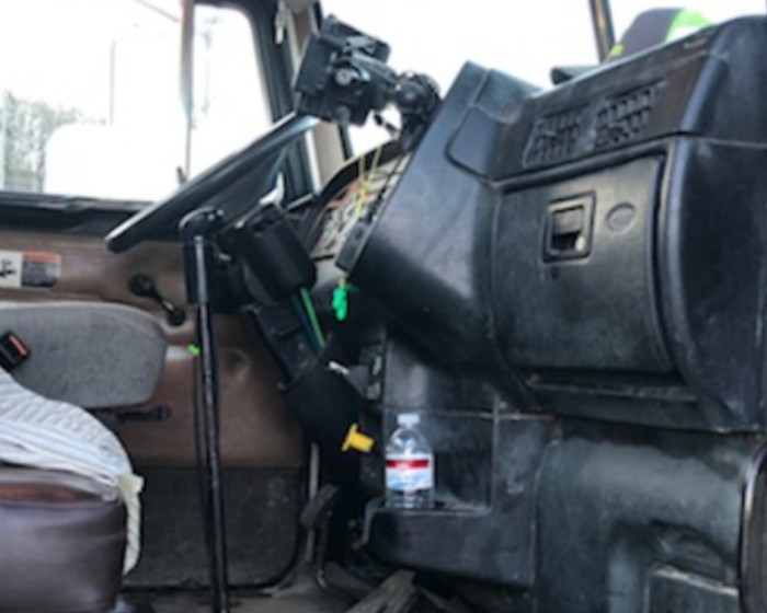 2002 PETERBILT CONCRETE MIXER TRUCK