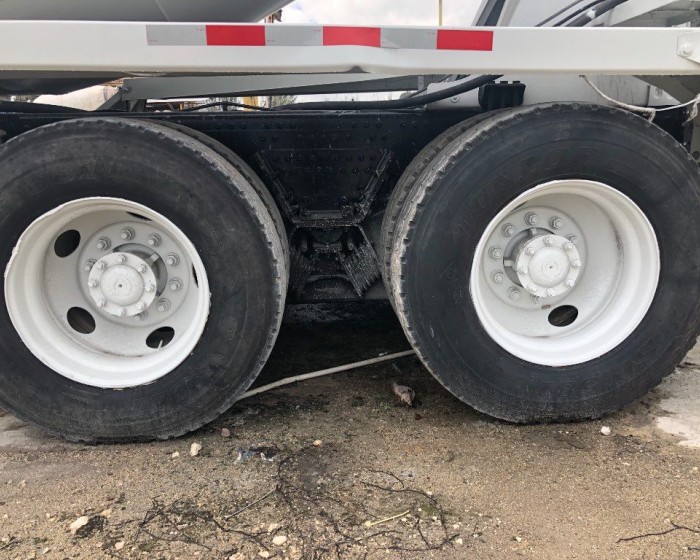 2008 MACK GRANITE GU813 CONCRETE MIXER TRUCK