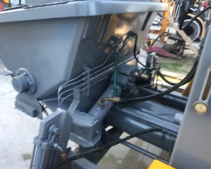 2015 PUTZMEISTER CALL US CONCRETE PUMP TRAILER