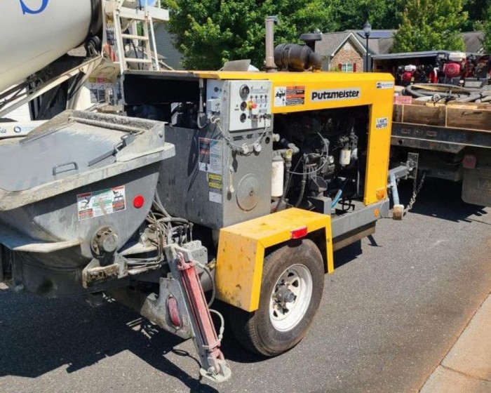 2003 PUTZMEISTER KATT KRETER CONCRETE PUMP TRAILER