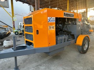 2006 PUTZMEISTER TK40 CONCRETE PUMP TRAILER