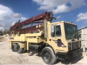 1994 MACK MR600 CONCRETE PUMP TRUCK