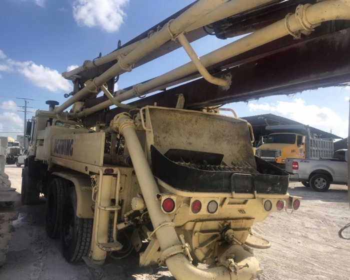 1994 MACK MR600 CONCRETE PUMP TRUCK