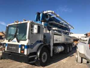 2007 MACK MR600 TRUCK WITH SERMAC 5Z CONCRETE PUMP 37M