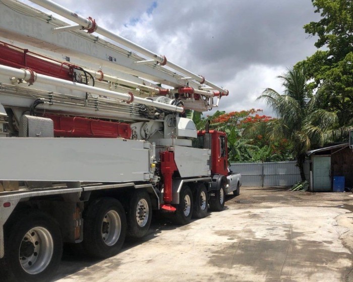 2001 MACK-SCHWING MR600-X52 CONCRETE PUMP TRUCK