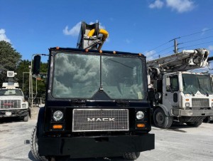 2007 MACK MR600 CONCRETE BOOM  PUMP TRUCK