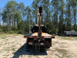 CRANE TRUCK ON 2010 FREIGHTLINER M2-112