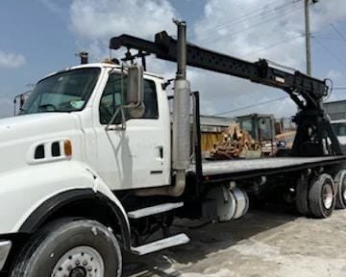 2006 STERLING CAT-C12 CRANE OR BOOM TRUCK