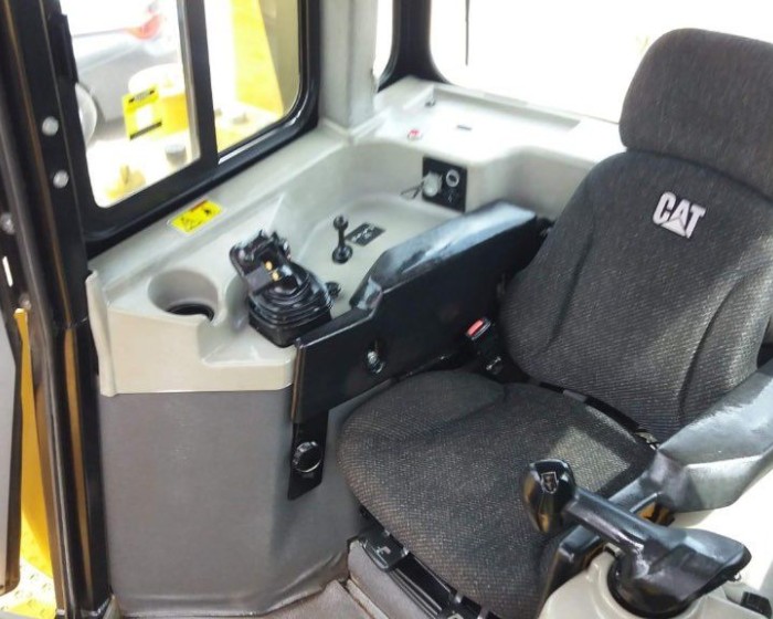 2013 CATERPILLAR D6T-XL DOZER