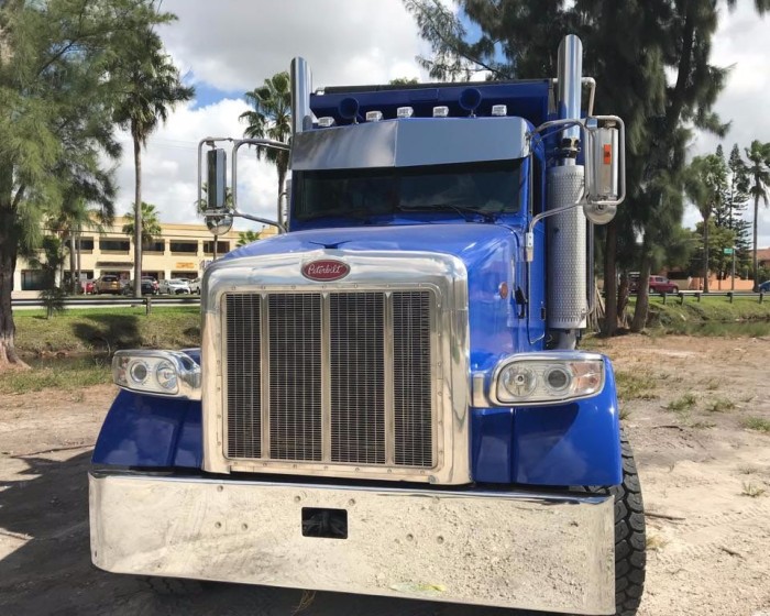 2003 PETERBILT 357 DUMP TRUCK