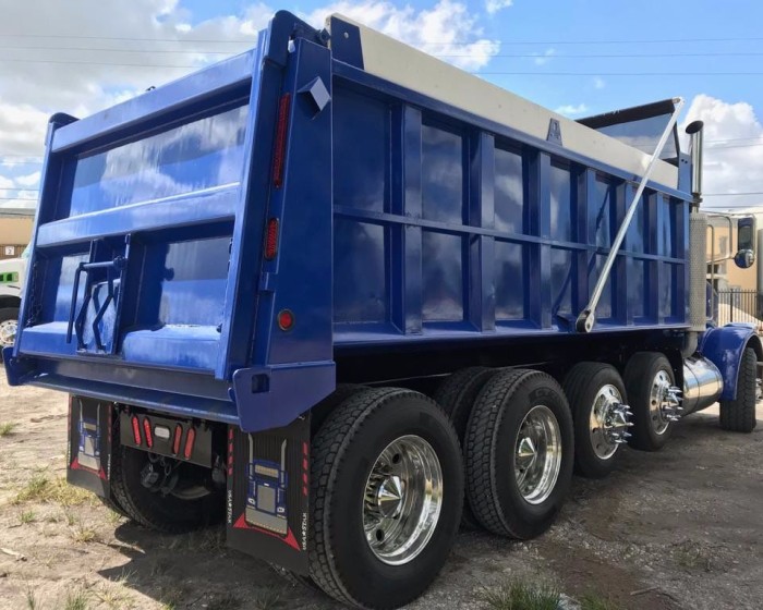 2003 PETERBILT 357 DUMP TRUCK