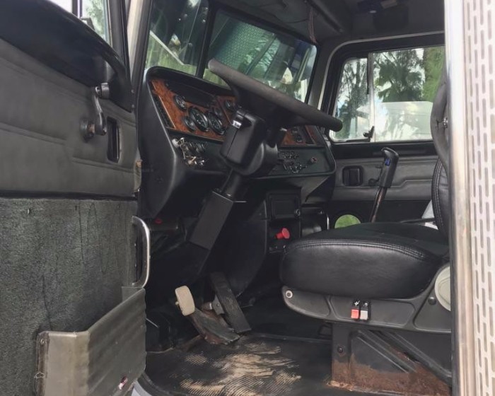 2003 PETERBILT 357 DUMP TRUCK