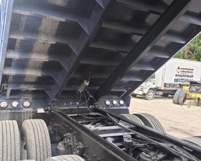 2003 KENWORTH T800 DUMP TRUCK