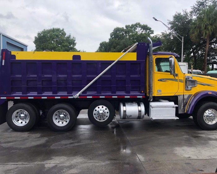 2012 FREIGHTLINER DUMP TRUCK DUMP TRUCK