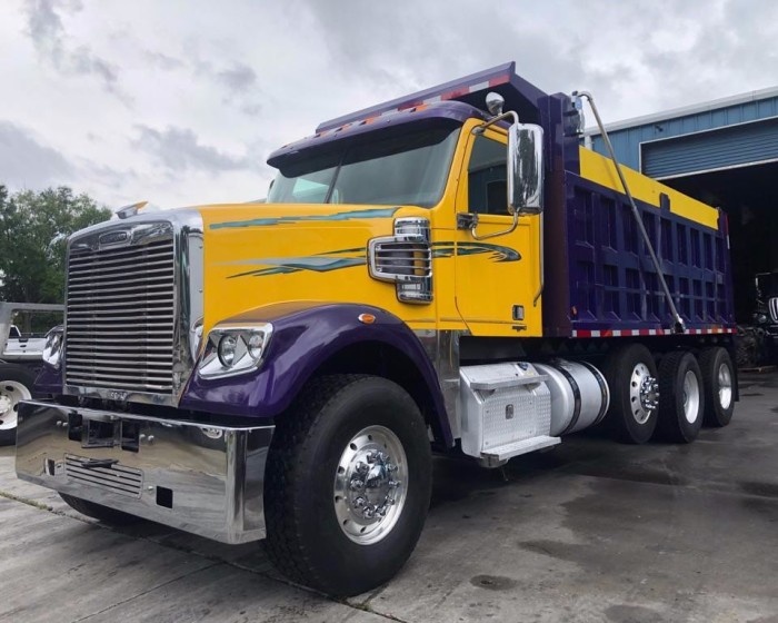 2012 FREIGHTLINER DUMP TRUCK DUMP TRUCK