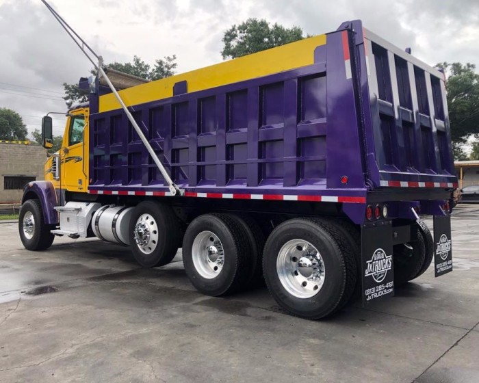 2012 FREIGHTLINER DUMP TRUCK DUMP TRUCK