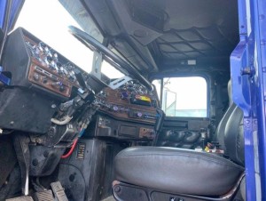 1999 FREIGHTLINER DUMP TRUCK