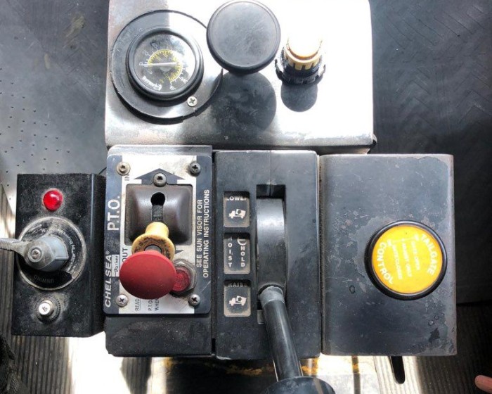 1998 FORD STERLING DUMP TRUCK