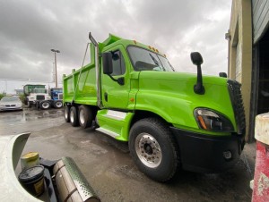 2012 FREIGHTLINER CASCADIA DUMP TRUCK