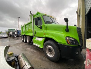 2012 FREIGHTLINER CASCADIA DUMP TRUCK