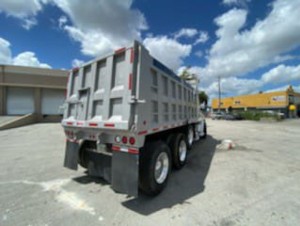 2012 FREIGHTLINER  DUMP TRUCK