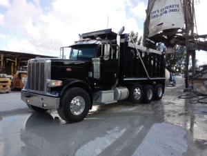 2008 PETERBILT 388 DUMP TRUCK TRI-AXLE