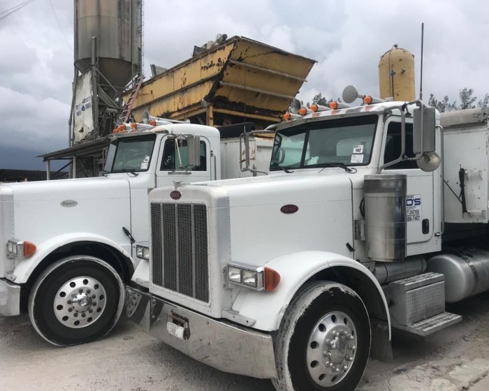 1999 PETERBILT 379 DUMP TRUCK