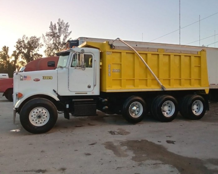 1993 PETERBILT  DUMP TRUCK