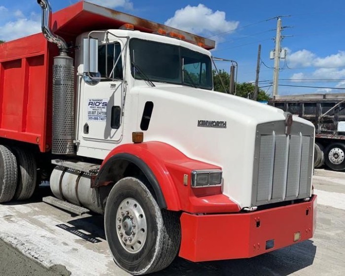 1997 KENWORTH  DUMP TRUCK