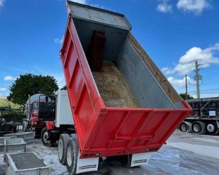 1997 KENWORTH  DUMP TRUCK