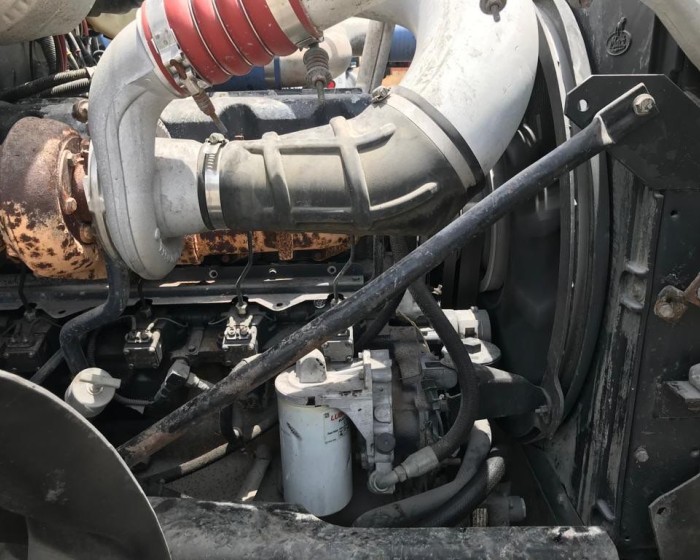 2006 MACK GRANITE DUMP TRUCK