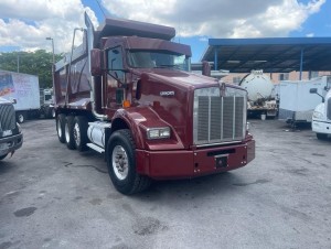 2009 KENWORTH T800 DUMP TRUCK