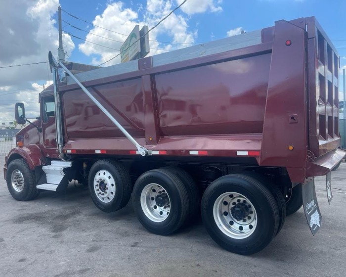 2009 KENWORTH T800 DUMP TRUCK