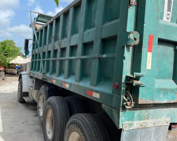 1995 PETERBILT 387 DUMP TRUCK