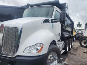 2018 KENWORTH T680 DUMP TRUCK
