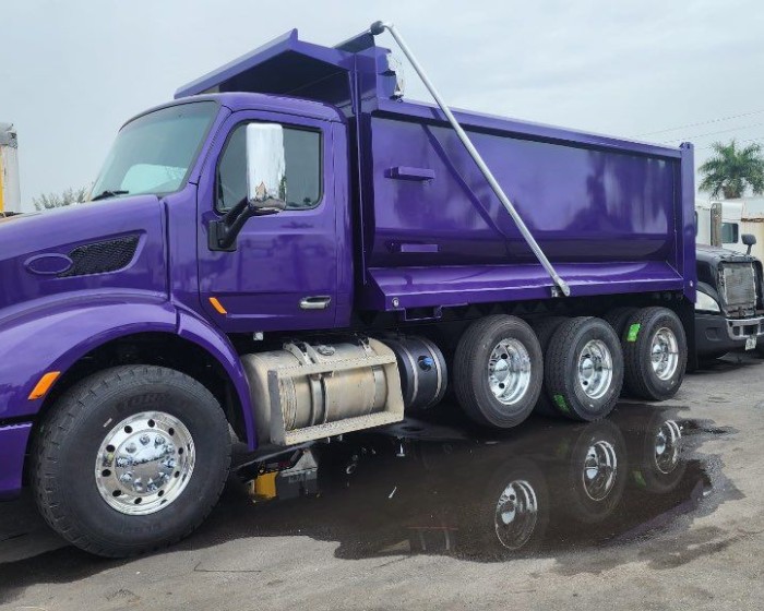 2018 PETERBILT 579 DUMP TRUCK